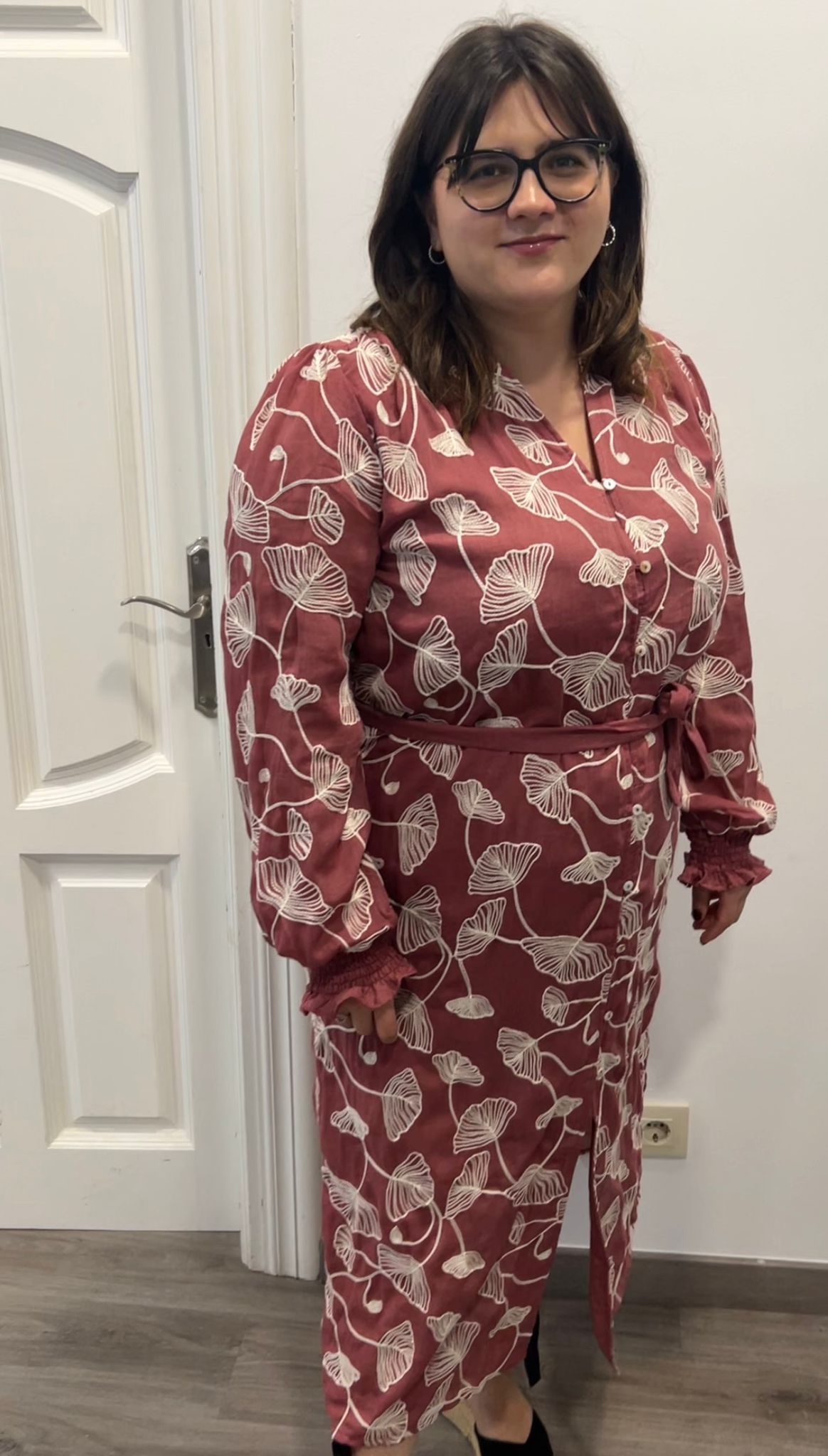 VESTIDO MIDI CON ESTAMPADO BÓTANICO