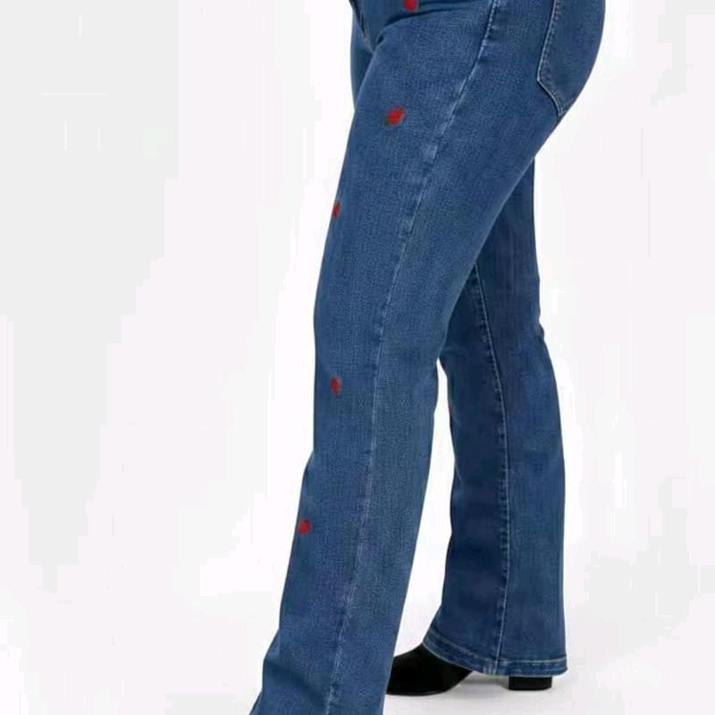 JEANS BORDADOS FRESAS